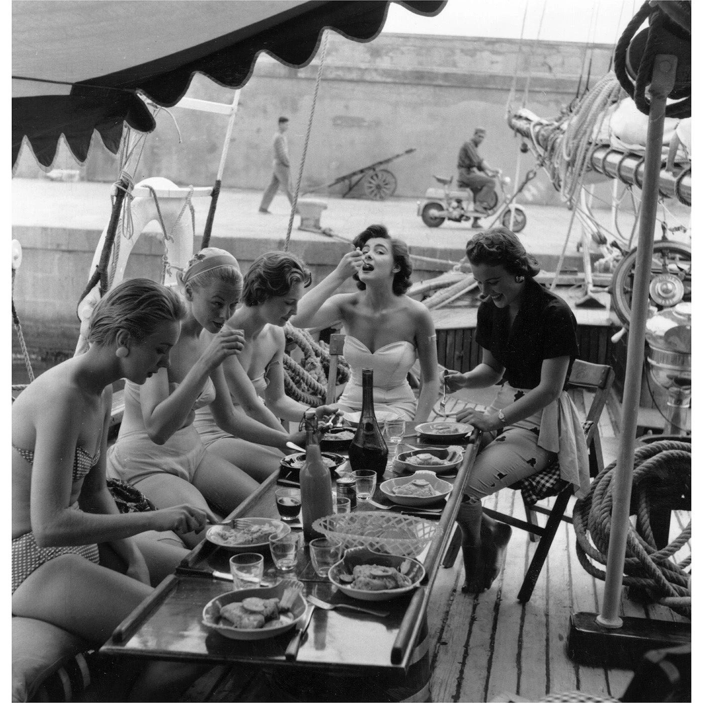 Jonathan Adler "Lunch Time" From Getty Images 3 Jonathan Adler "Lunch Time" From Getty Images